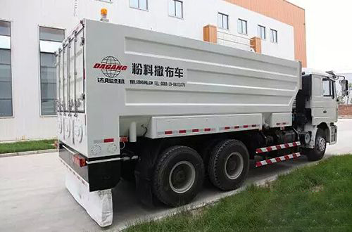 冷再生機(jī)維護(hù)路面過(guò)程中如何處理接縫？